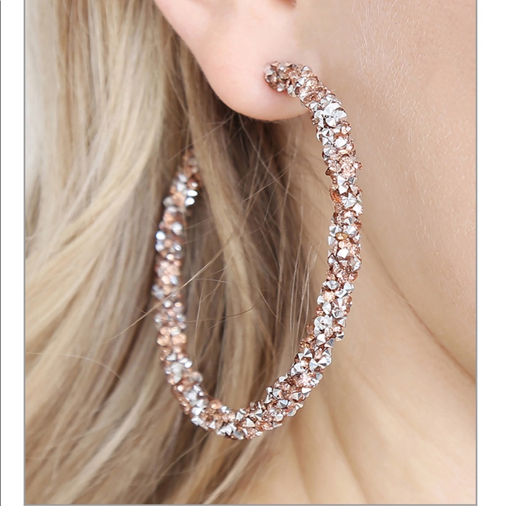 CHICBOMB - Picture 2 of 2